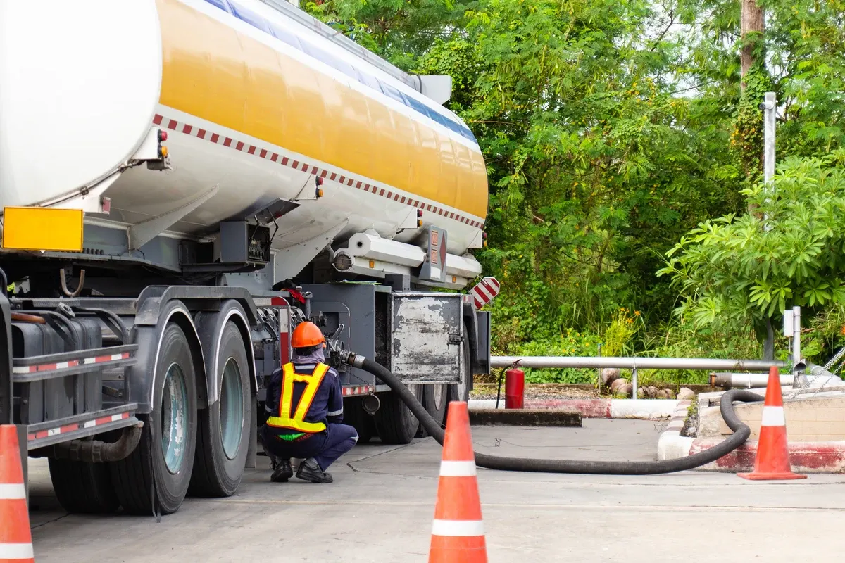 Coleman Oil – a tanker delivering fuel