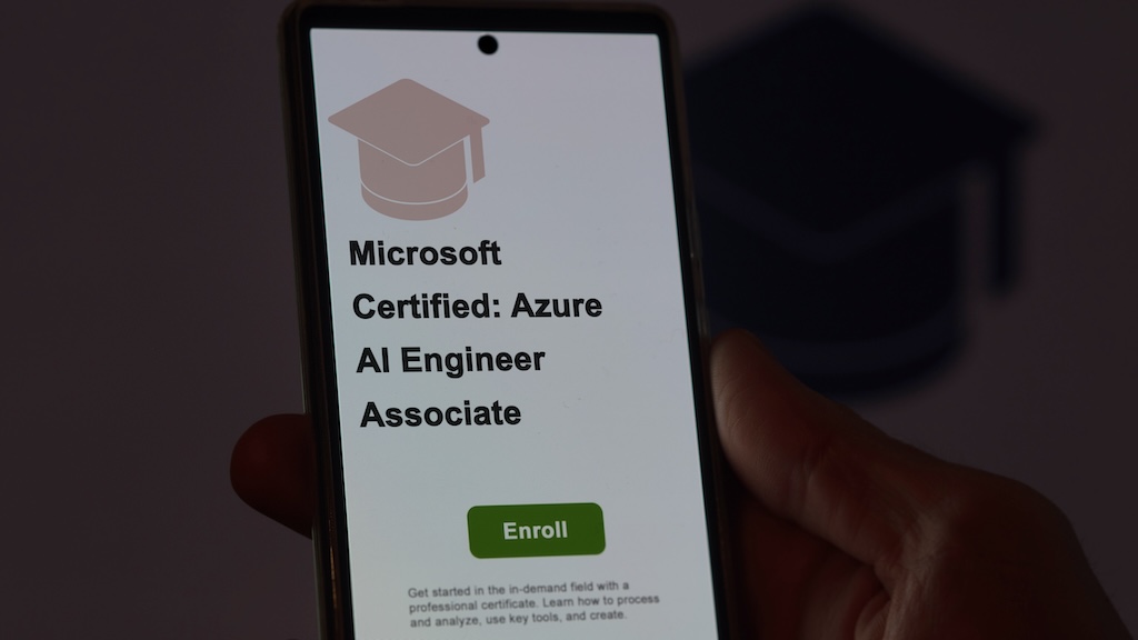 Microsoft Certified: Azure AI Engineer Associate program. A student enrolls in courses to study, to learn a new skill and pass certification. Text in French